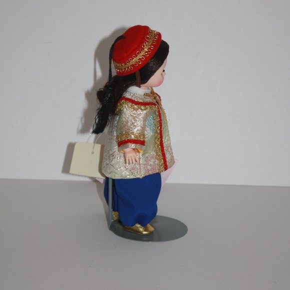 Madame Alexander Vintage 'Turkey' Doll in Original Box #587 - Picture 4 of 9